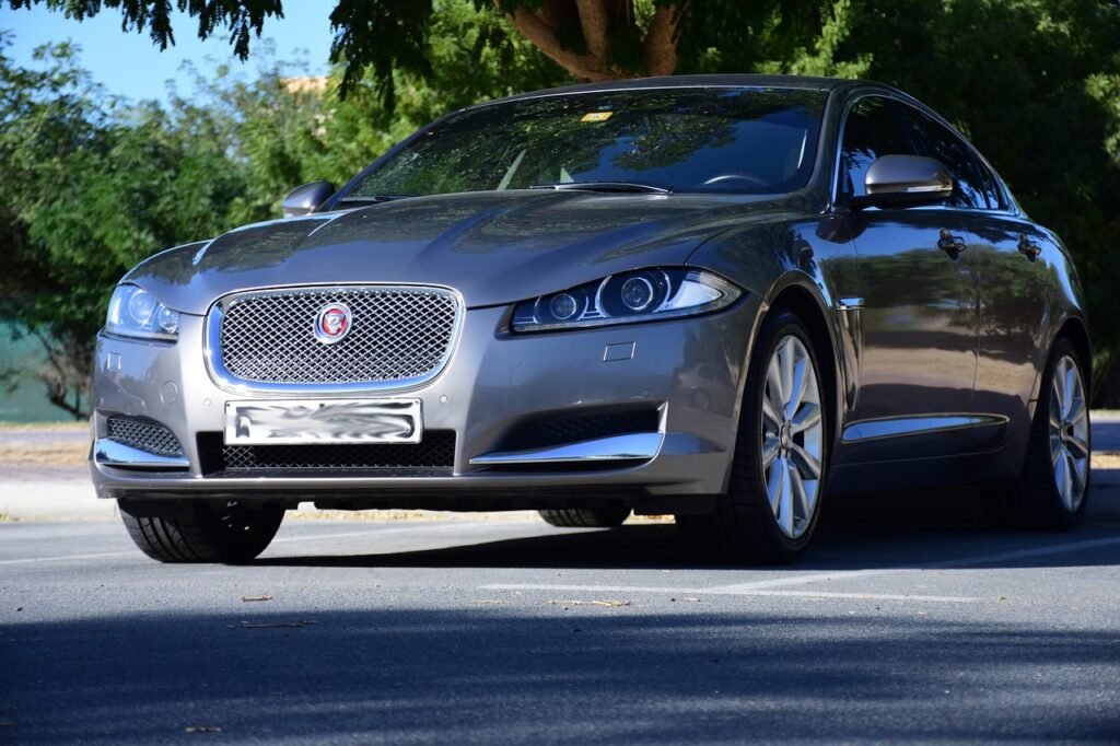 car-1244524_1280